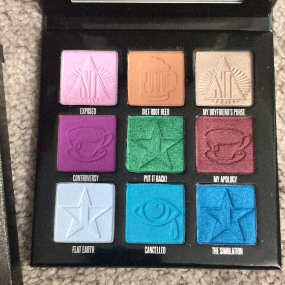 Jeffree Star Mini Controversy palette - Picture 2 of 2